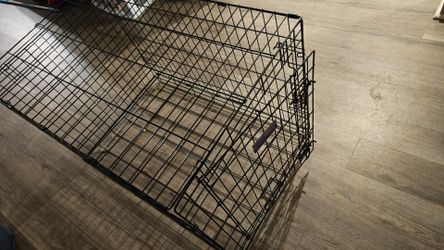 37" x 25" x 23" dog or cat crate