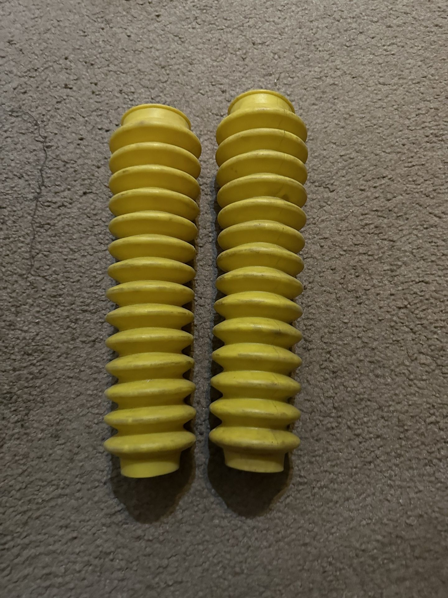 Shock Strut boots