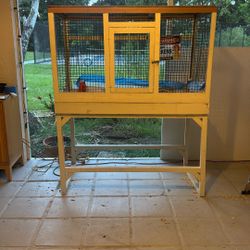 Cage / Coop  30x60 