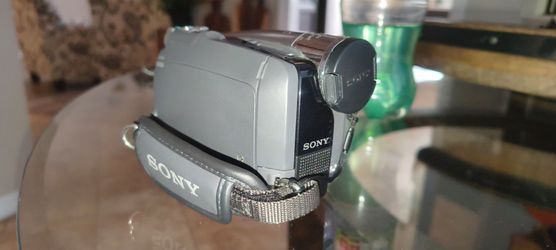Sony Handycam dcr hc26