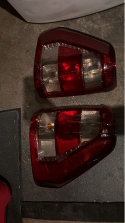 Ford F150 OEM Tail Lights (2021-2023)