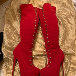 Boots size 7