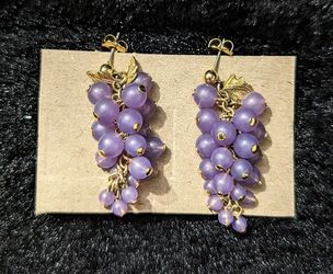 1989 Vintage Frosted Grape Gold Studded Earrings