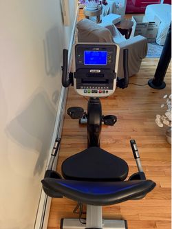 Spirit XBR55 Recumbent Exercise Bike – Excellent Condition