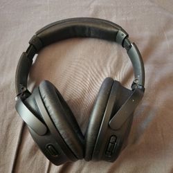 Bose QC45 Headphones 