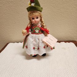 Like New 8" Madame Alexander Doll/Gretel/Storybook/Gift/Collectible 
