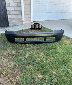 Ford F250  1999. 2004 front bumper.