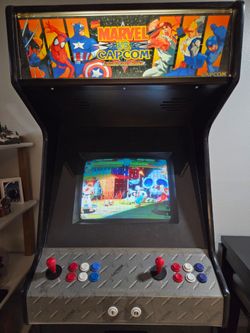 Marvel vs Com arcade machine . Works perfect.