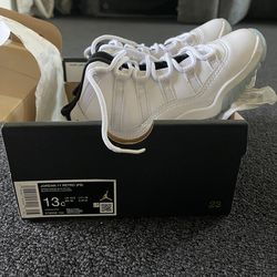 Jordan 11 (Legend blue)