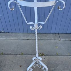 White Wrought Iron Plant Stand