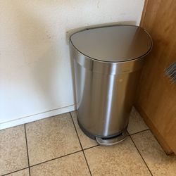 Stainless Steel Hands Free Trash Can