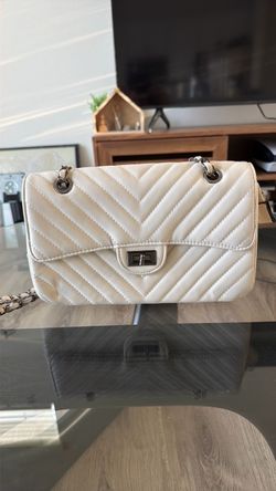 Cream Quilted Chain Purse