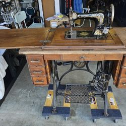 ANTIQUE ANKER MODEL O TREADLE SEWING MACHINE