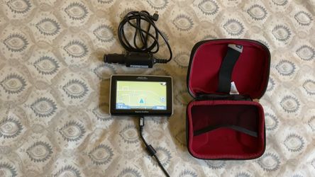 GPS MAGELLAN ROADMMATE - 1440 - RoHS Canada 310 .. In very good condition .. It comes with the in-car power cable, plus storage and carrying cas