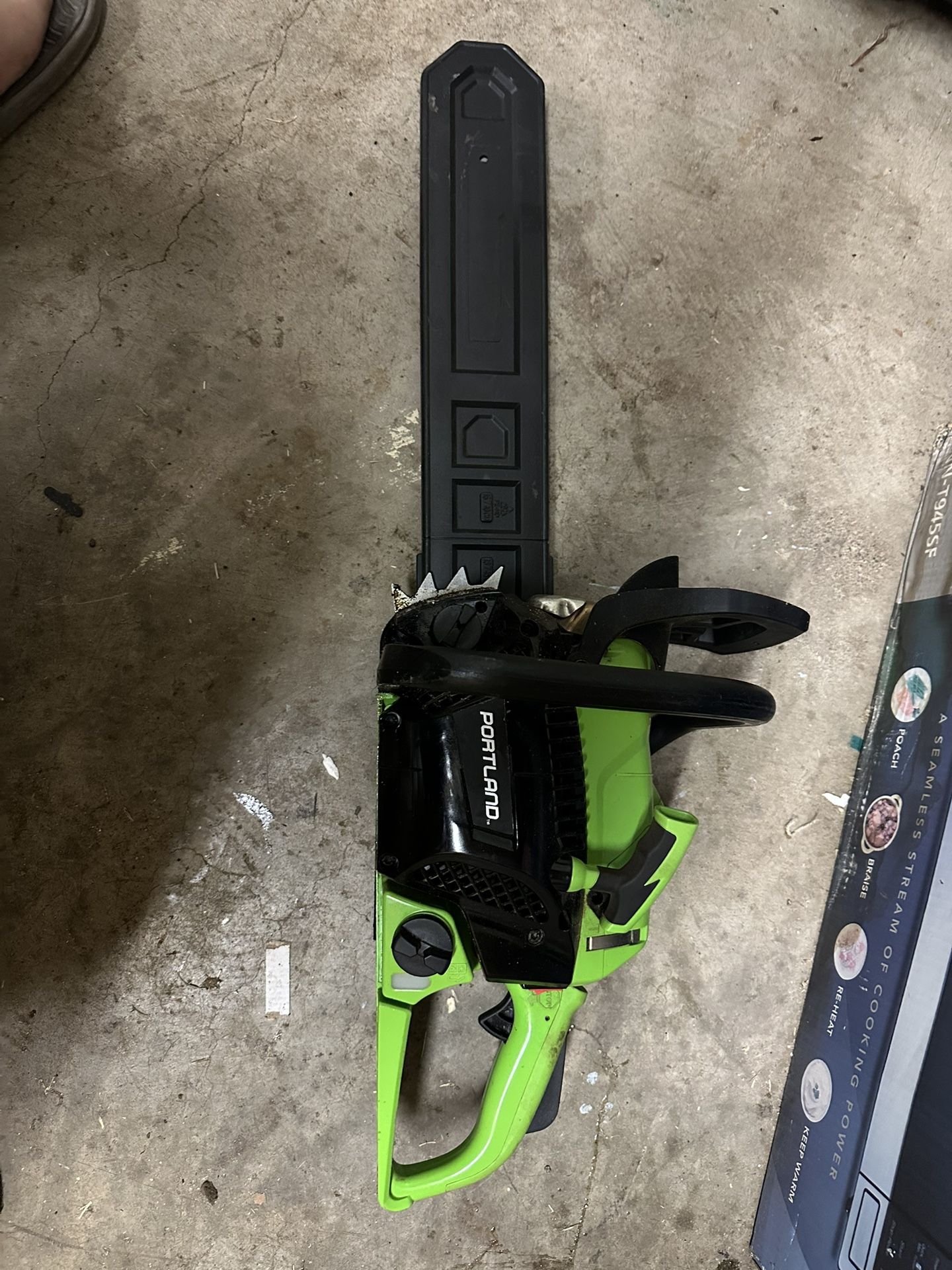 Portland 18” Chainsaw