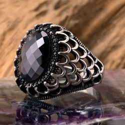 Men's Black Agate Gemstone Hollowed Out Antique Silver Ring - Size 10