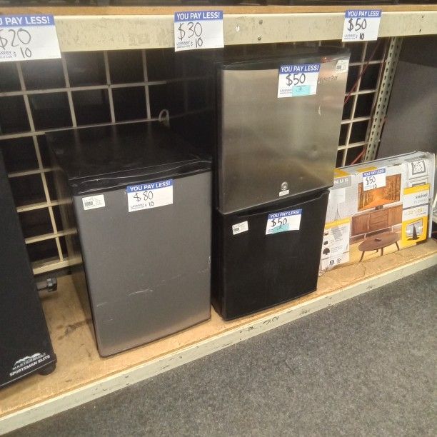 Mini Fridges 
