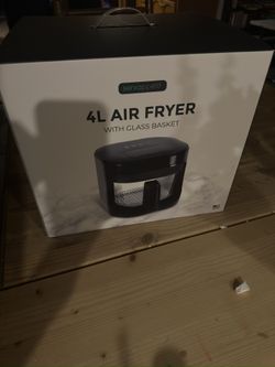 Servappétit 4L Air Fryer with a glass basket
