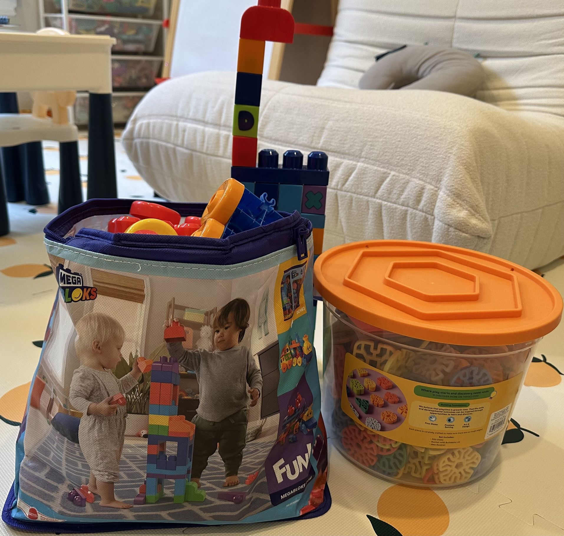 Mega BLOCKS (2 Sets) + Giggle Scope Building Disks