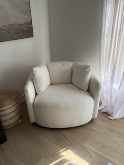 Boucle Swivel Chair