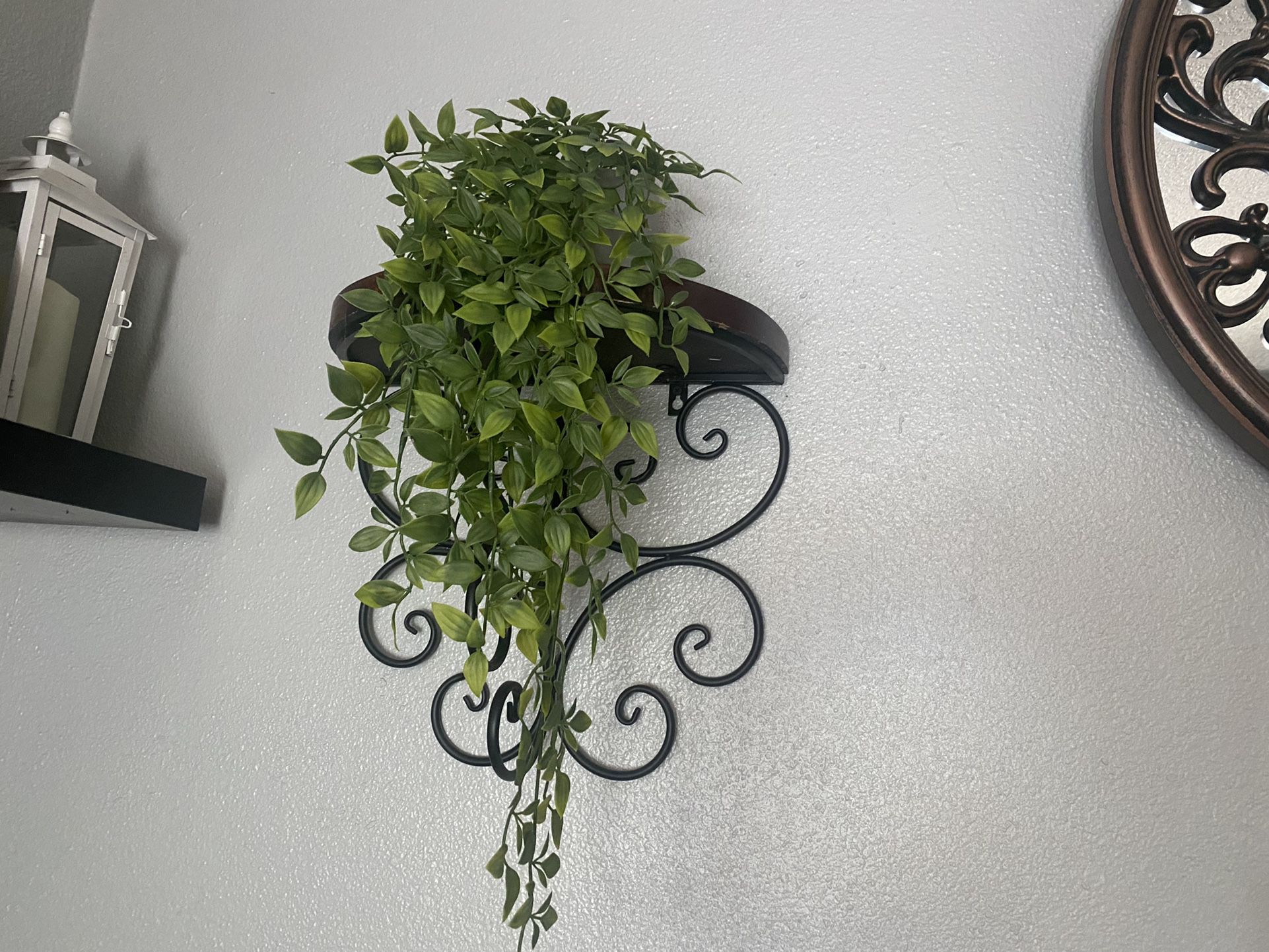 Fake Plant Holder With Plants 