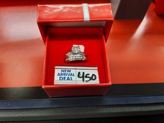 White Gold 14k (.585) 4.1 grams Size 7.5