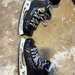 Hockey skates