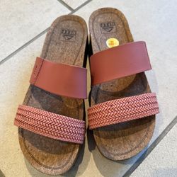 Pink sandals 