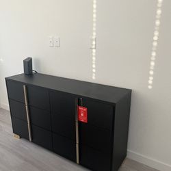 BLACK & GOLD dresser 😍😍