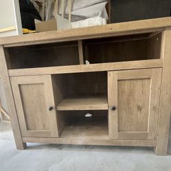 Nice Natural Wood Entertainment Hutch