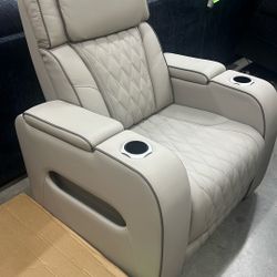 Power Recliner 