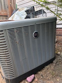 Ruud Central Air Conditioner Condenser Unit