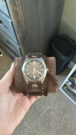 Guess watch old