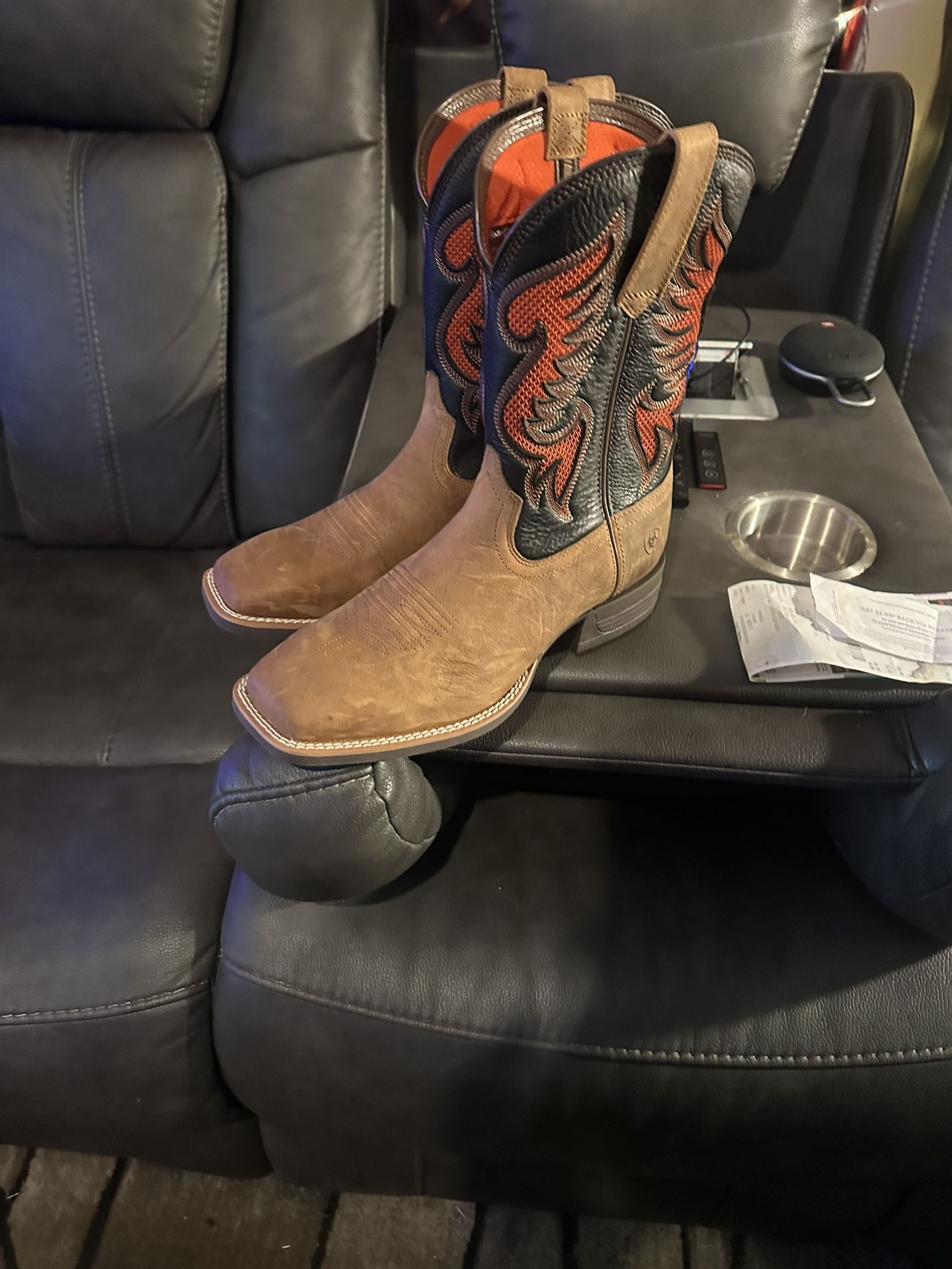 Brand New Really Fancy Ariat Boots