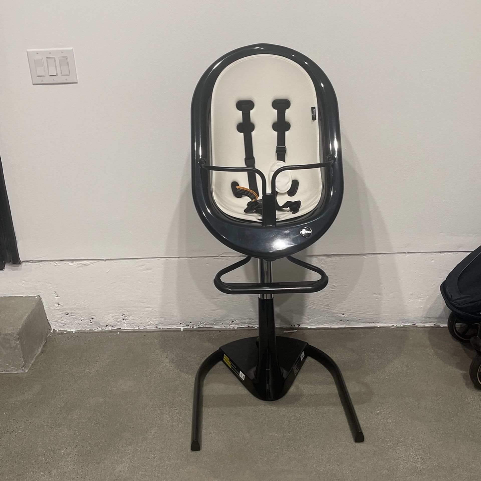 Mima moon 2G high Chair Black/ivory