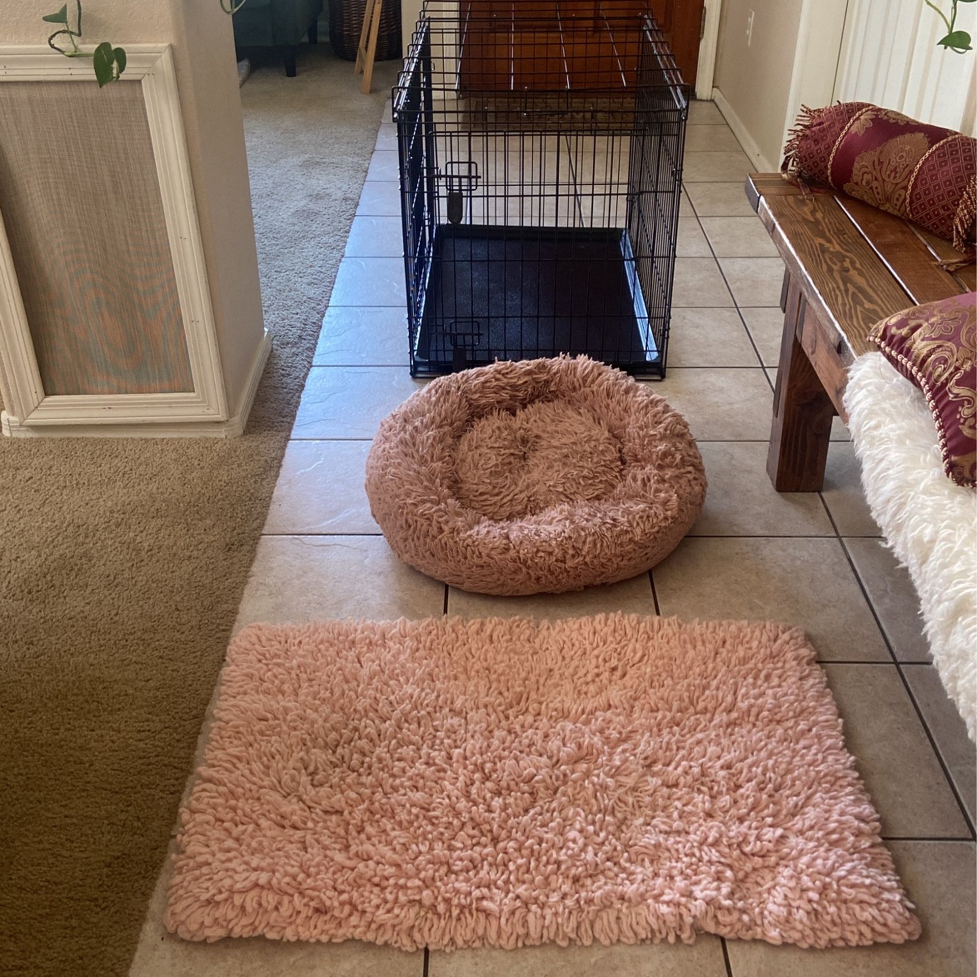 Kennel With Bed And Mat 