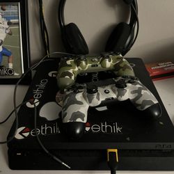 PS4 Slim