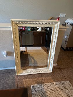 Wood wall mirror