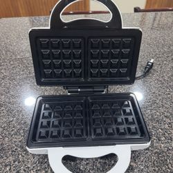 Waffle Maker 
