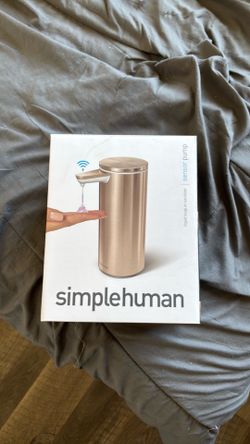 Simplehuman soap dispenser