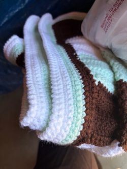 Knitted blanket