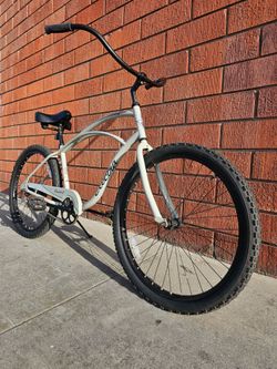 Electra 26 inch beach cruiser bike $190