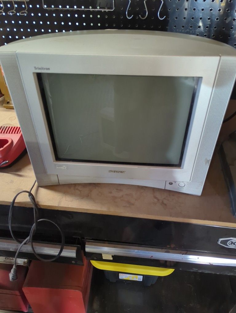 Sony Trinitron KV13FS100