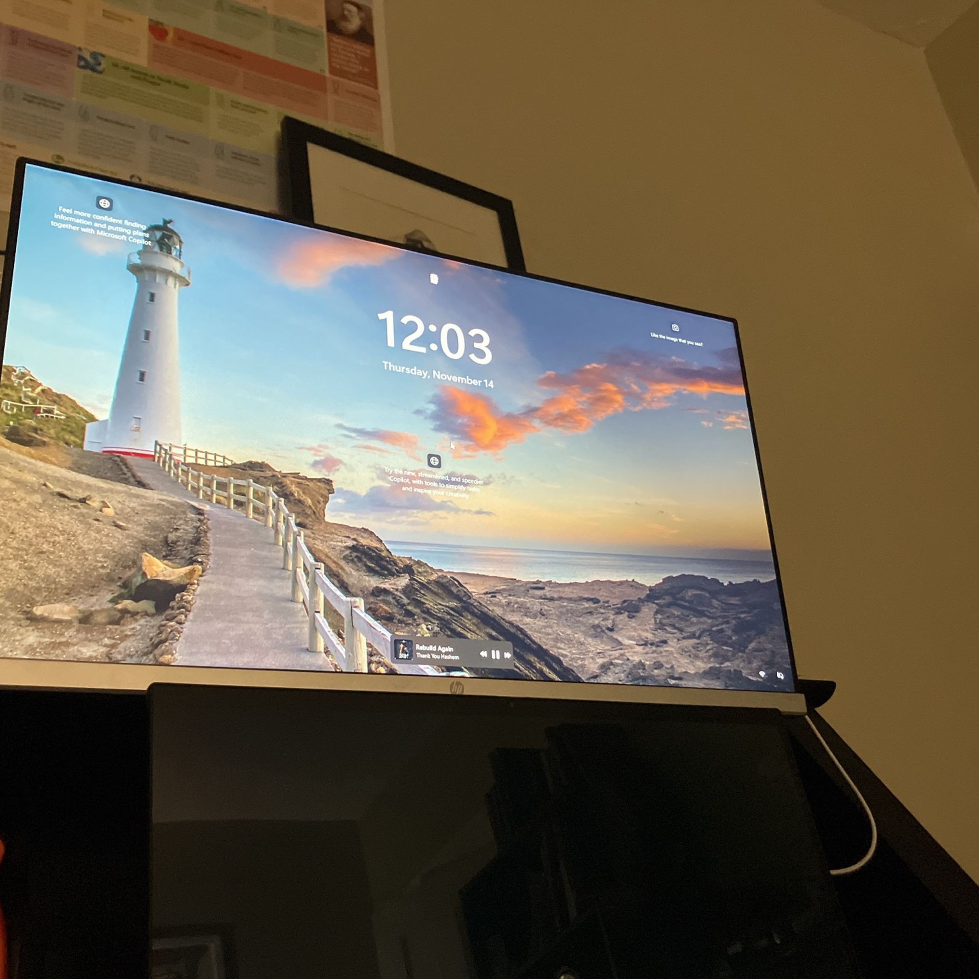 HP - 21.5" IPS LED Full HD FreeSync Monitor (HDMI, VGA) - Silver & Black