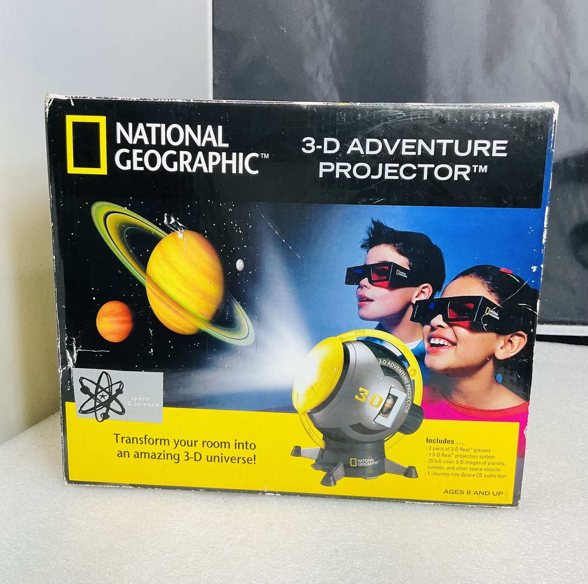 NEW National Geographic 3D Adventure Projector Universe Space Science