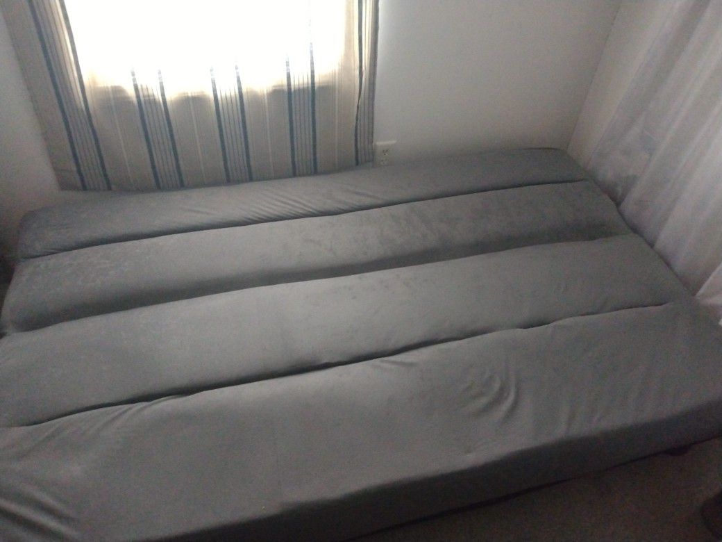 Fold Out Couch/Bed