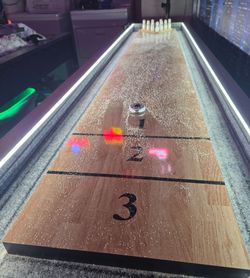 Shuffleboard table
