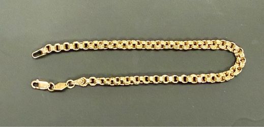 Yellow gold box link bracelet  10k 7 1/2 inch