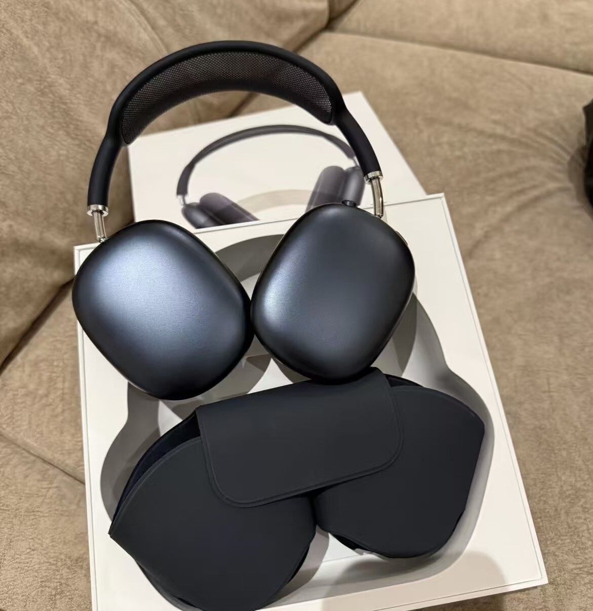 Wireless Bluetooth Headphones – Great Sound & Comfort 🍎