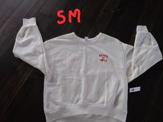 New Ladies Size Small Peace And Love Sweatshirt